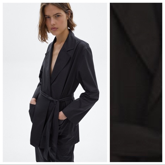 NWT. Massimo Dutti Black Poplin Blazer with Belt. Size S. - Picture 1 of 8
